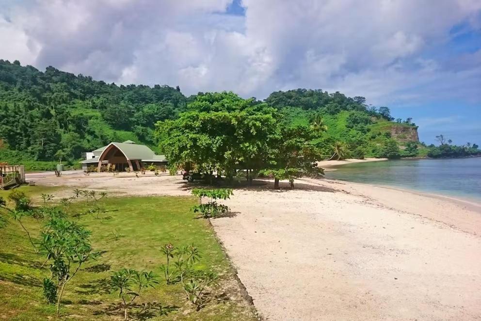 Survivor Samoa Beach Resort Falelatai Eksteriør bilde